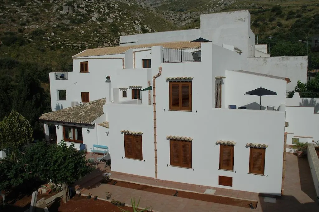 *** לינה וארוחת בוקר סן ויטו לו קאפו Punto De Vista B&B איטליה